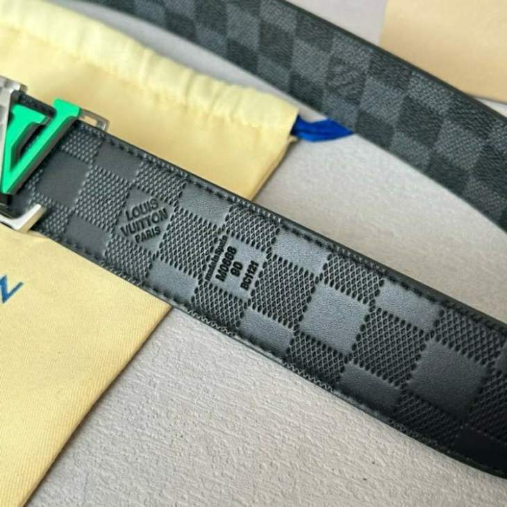 Picture of Louis Vuitton Belts _SKUfw167973713fw